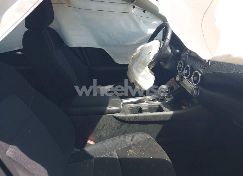 Photo 5 of 2022 Nissan Sentra SV XTRONIC CVT (VIN 3N1AB8CV3NY305447)