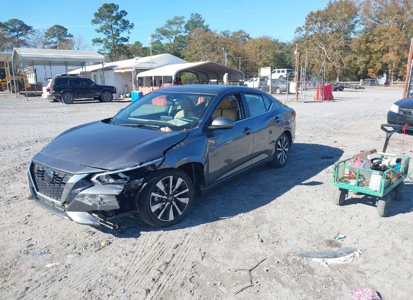 Photo 2 of 2022 Nissan Sentra SV XTRONIC CVT (VIN 3N1AB8CV3NY312835)