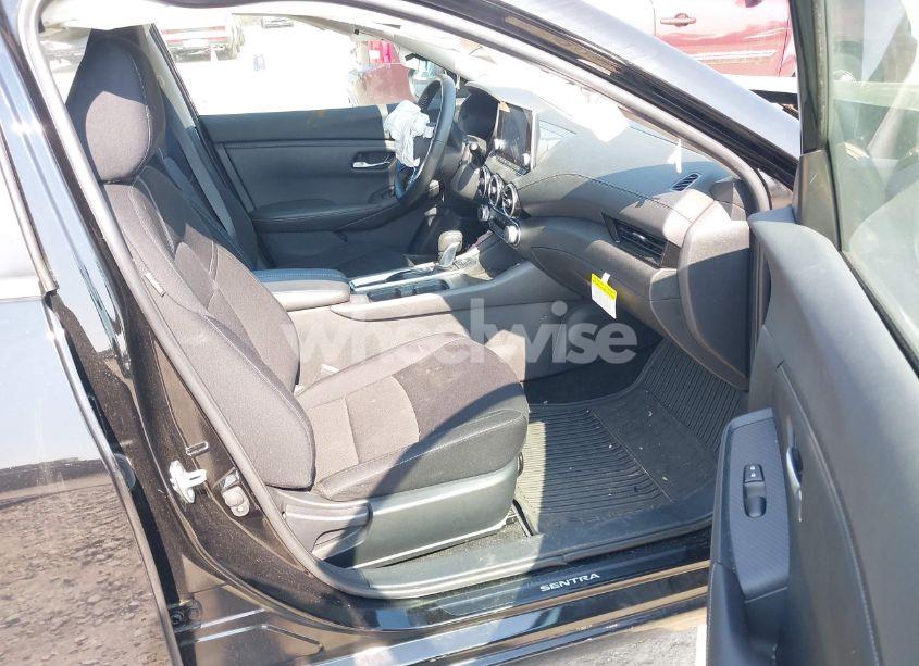 Photo 5 of 2022 Nissan Sentra SV XTRONIC CVT (VIN 3N1AB8CV3NY317193)