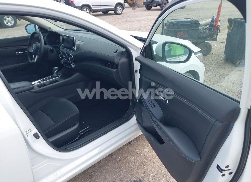 Photo 5 of 2023 Nissan Sentra SV XTRONIC CVT (VIN 3N1AB8CV3PY255670)