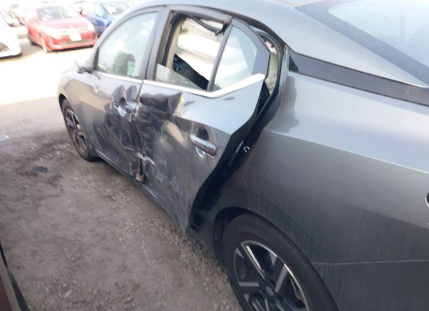 Photo 14 of 2024 Nissan Sentra SV XTRONIC CVT (VIN 3N1AB8CV3RY216242)