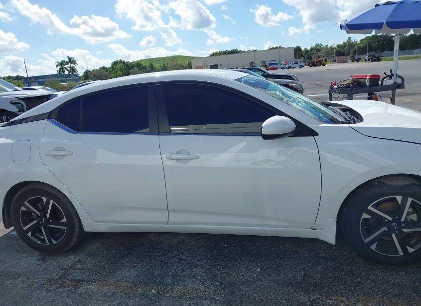 Photo 14 of 2024 Nissan Sentra SV XTRONIC CVT (VIN 3N1AB8CV3RY236622)