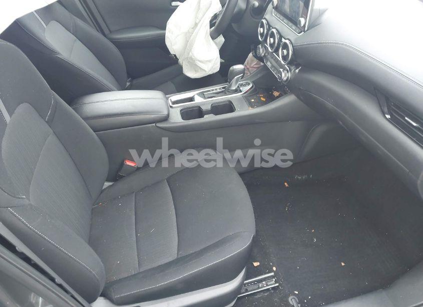 Photo 5 of 2024 Nissan Sentra SV XTRONIC CVT (VIN 3N1AB8CV3RY240380)