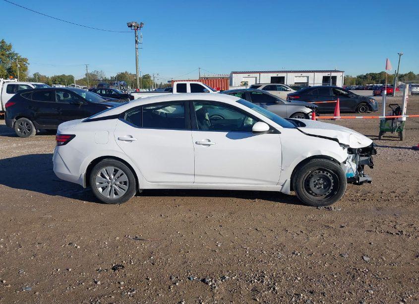 Photo 14 of 2024 Nissan Sentra SV XTRONIC CVT (VIN 3N1AB8CV3RY274528)