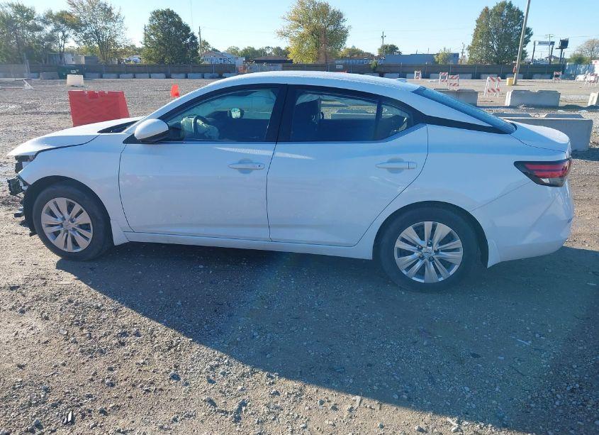 Photo 15 of 2024 Nissan Sentra SV XTRONIC CVT (VIN 3N1AB8CV3RY274528)