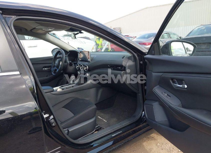 Photo 5 of 2025 Nissan Sentra SV (VIN 3N1AB8CV3SY277242)