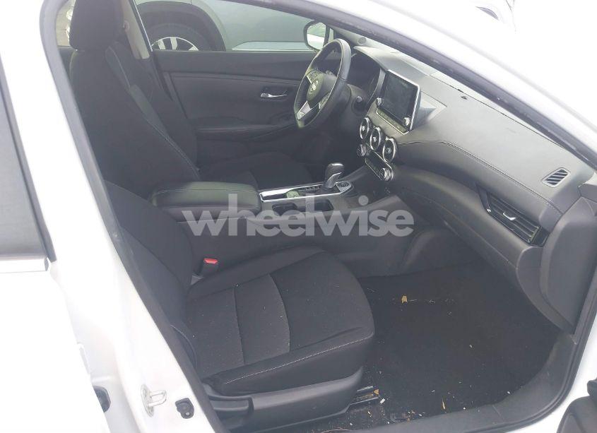 Photo 5 of 2021 Nissan Sentra SV XTRONIC CVT (VIN 3N1AB8CV4MY286728)