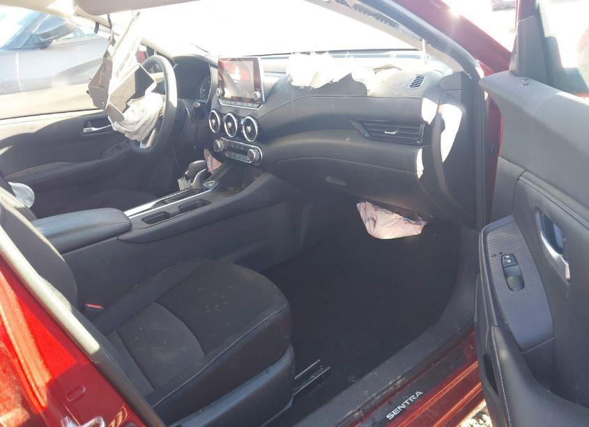 Photo 5 of 2022 Nissan Sentra SV XTRONIC CVT (VIN 3N1AB8CV4NY211349)