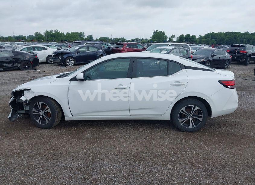 Photo 14 of 2022 Nissan Sentra SV XTRONIC CVT (VIN 3N1AB8CV4NY227941)