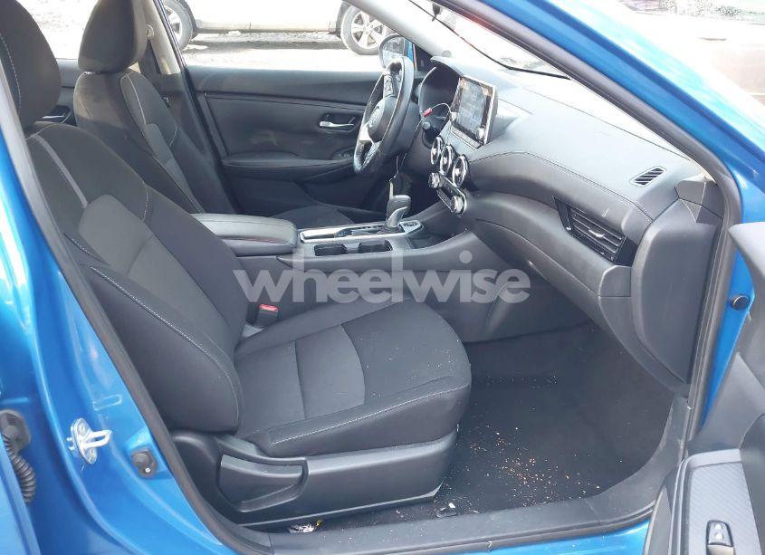 Photo 5 of 2022 Nissan Sentra SV XTRONIC CVT (VIN 3N1AB8CV4NY253827)