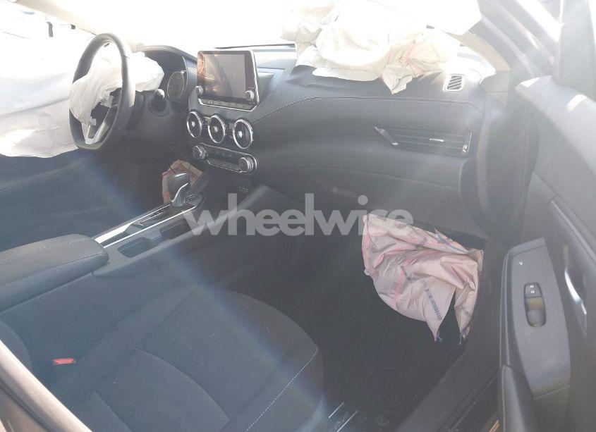 Photo 5 of 2022 Nissan Sentra SV XTRONIC CVT (VIN 3N1AB8CV4NY268232)