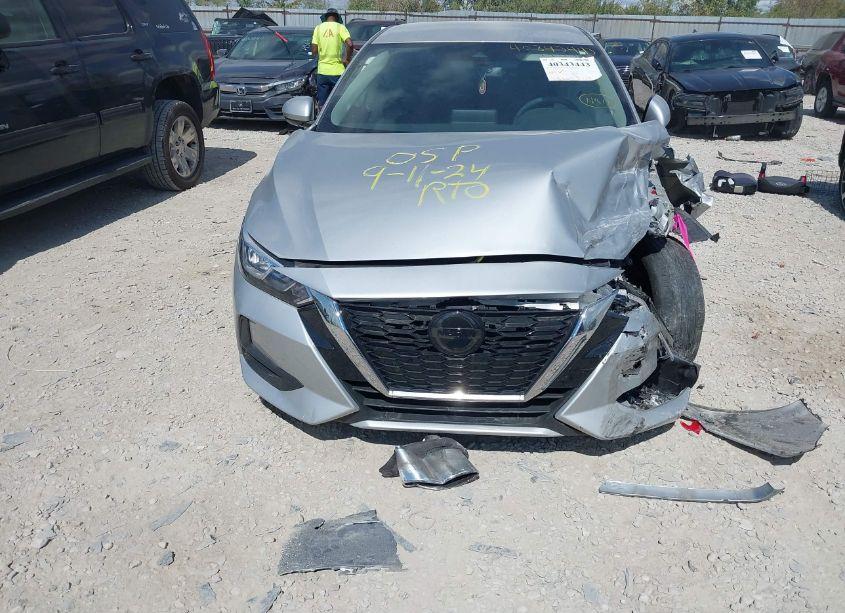 Photo 6 of 2022 Nissan Sentra SV XTRONIC CVT (VIN 3N1AB8CV4NY302881)