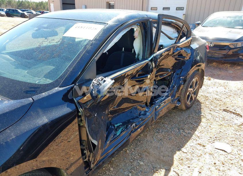 Photo 6 of 2025 Nissan Sentra SV (VIN 3N1AB8CV4SY203263)