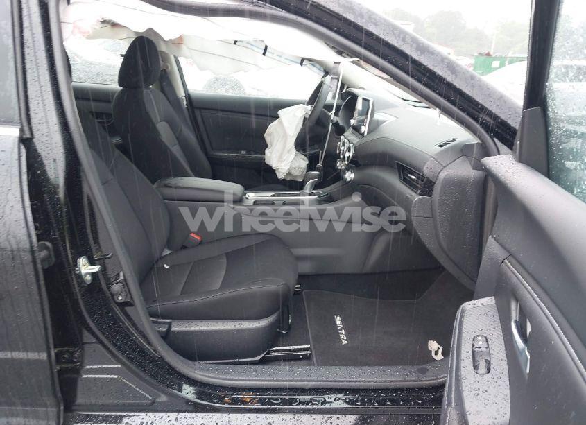 Photo 5 of 2025 Nissan Sentra SV (VIN 3N1AB8CV4SY285916)