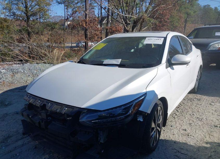 Photo 2 of 2020 Nissan Sentra SV XTRONIC CVT (VIN 3N1AB8CV5LY311084)