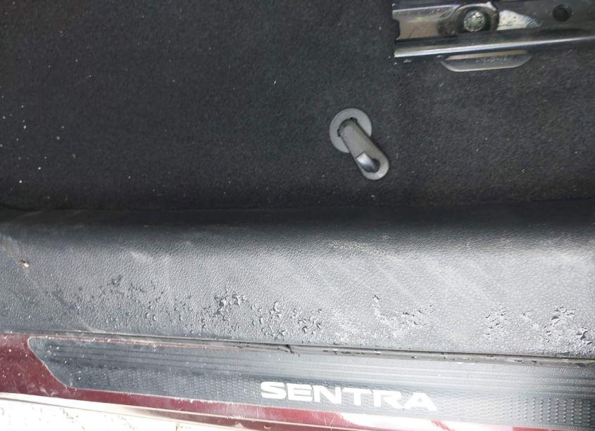 Photo 6 of 2021 Nissan Sentra SV XTRONIC CVT (VIN 3N1AB8CV5MY220558)