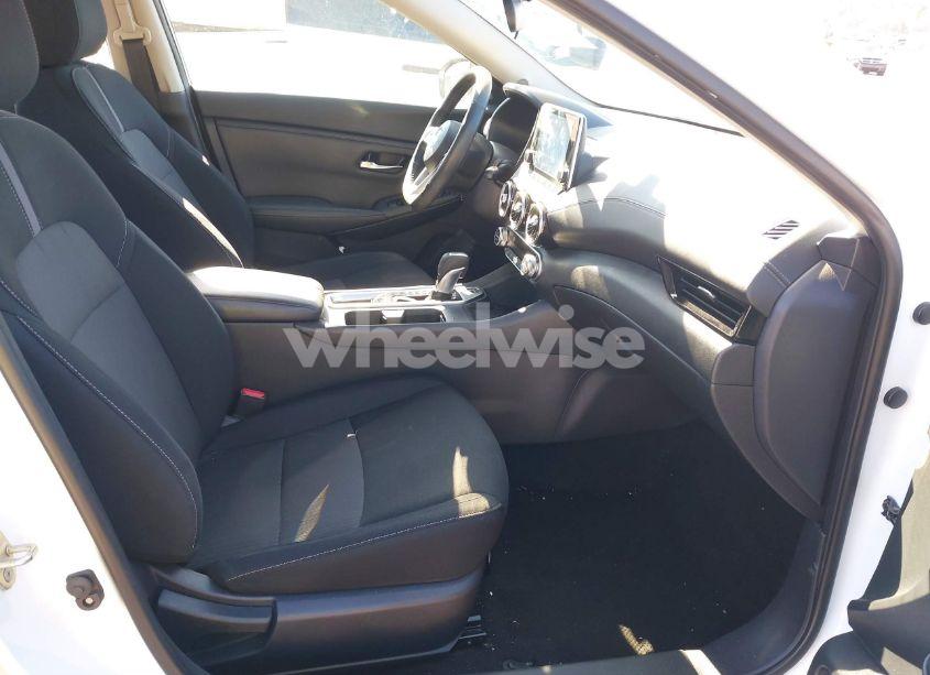 Photo 5 of 2021 Nissan Sentra SV XTRONIC CVT (VIN 3N1AB8CV5MY235674)