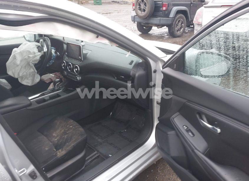 Photo 5 of 2021 Nissan Sentra SV XTRONIC CVT (VIN 3N1AB8CV5MY238123)