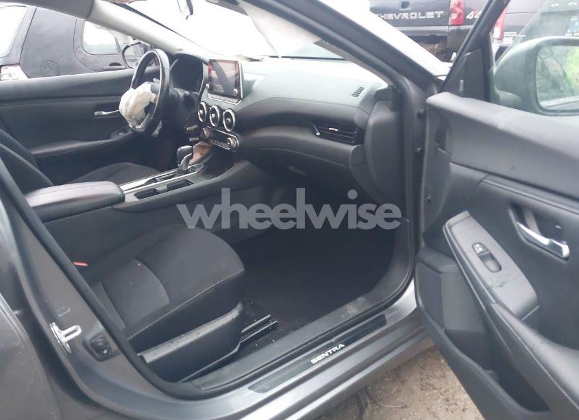 Photo 5 of 2021 Nissan Sentra SV XTRONIC CVT (VIN 3N1AB8CV5MY241863)