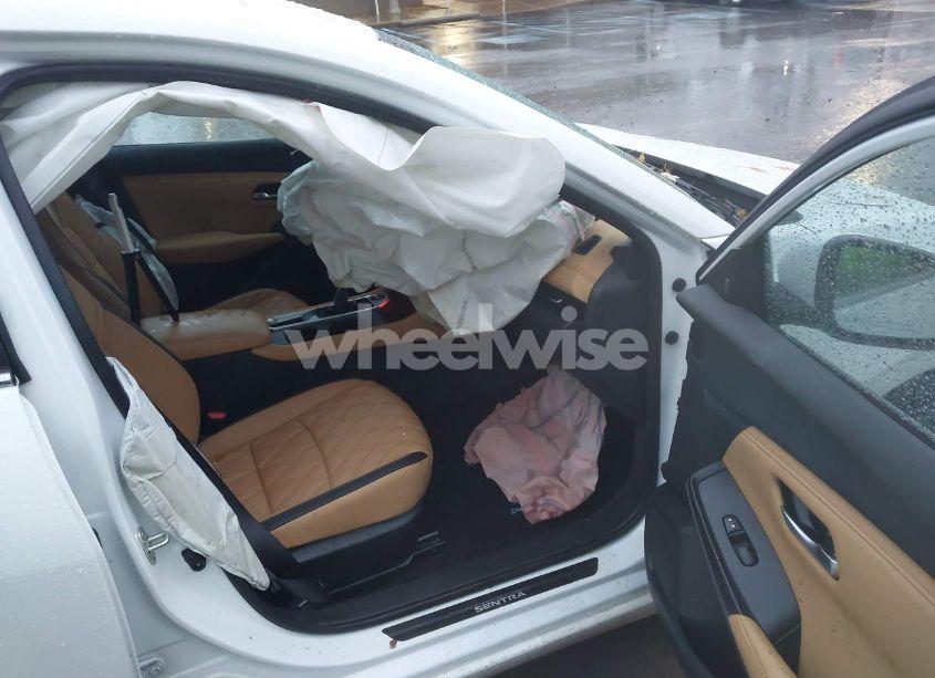 Photo 5 of 2021 Nissan Sentra SV XTRONIC CVT (VIN 3N1AB8CV5MY251230)