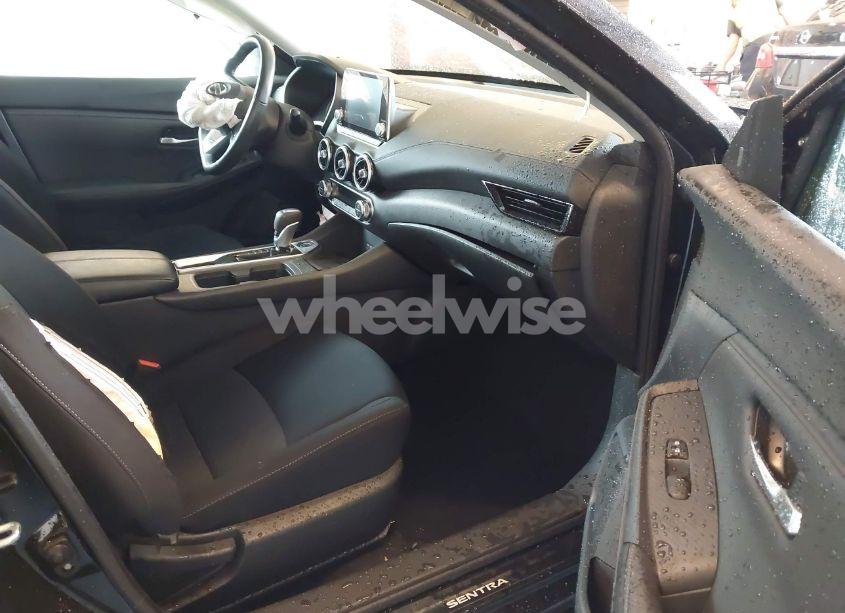 Photo 5 of 2021 Nissan Sentra SV XTRONIC CVT (VIN 3N1AB8CV5MY313600)