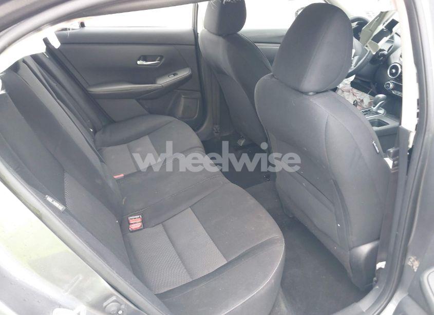 Photo 8 of 2022 Nissan Sentra SV XTRONIC CVT (VIN 3N1AB8CV5NY211974)