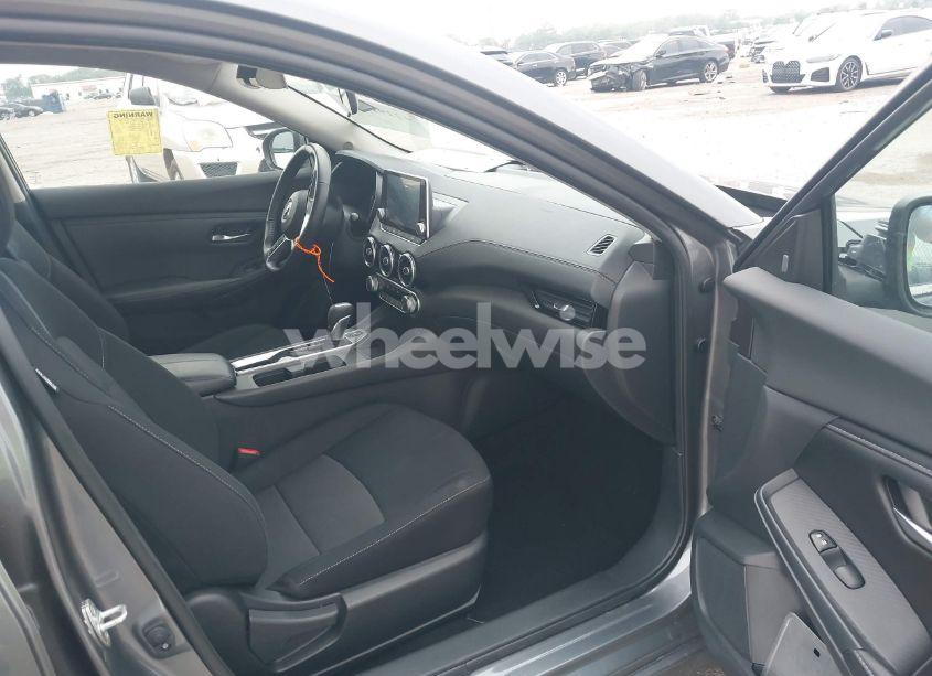 Photo 5 of 2022 Nissan Sentra SV XTRONIC CVT (VIN 3N1AB8CV5NY255103)