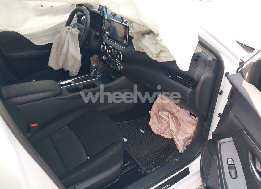 Photo 5 of 2022 Nissan Sentra SV (VIN 3N1AB8CV5NY299764)