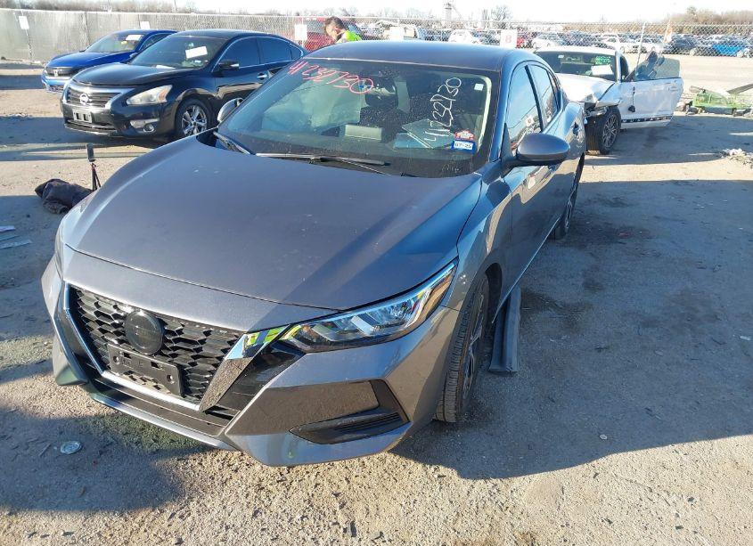 Photo 2 of 2022 Nissan Sentra SV XTRONIC CVT (VIN 3N1AB8CV5NY320841)