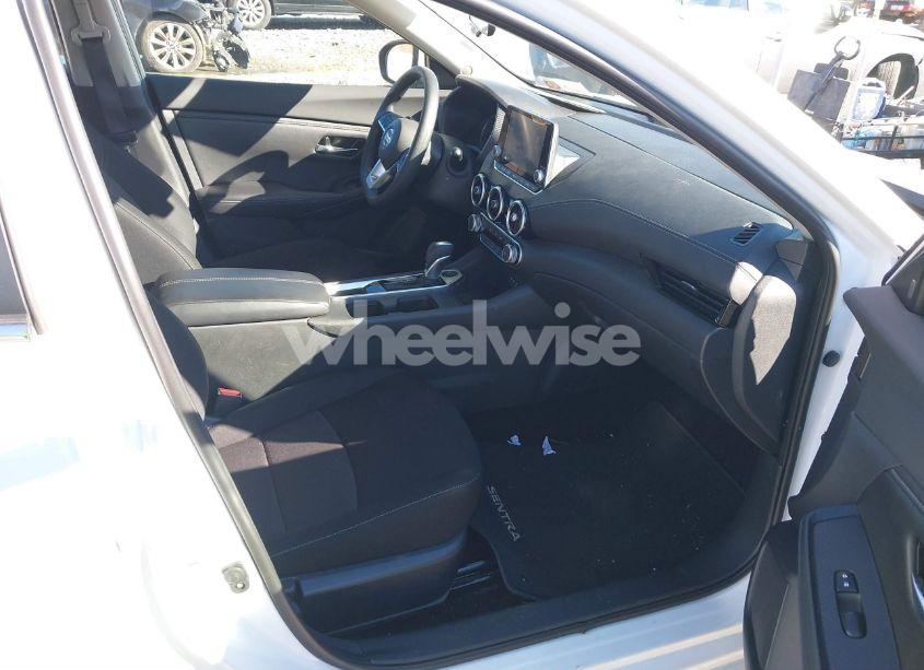 Photo 5 of 2023 Nissan Sentra SV XTRONIC CVT (VIN 3N1AB8CV5PY254715)