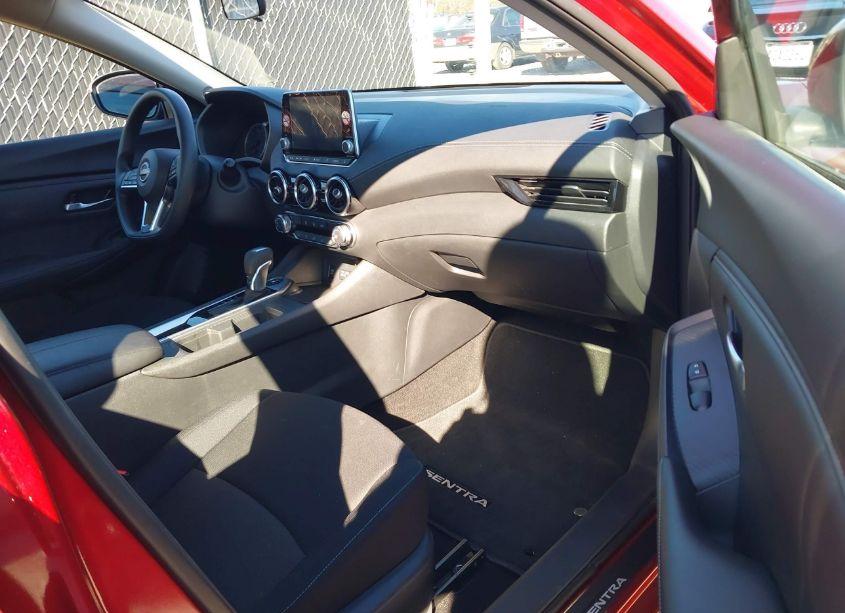 Photo 5 of 2024 Nissan Sentra SV XTRONIC CVT (VIN 3N1AB8CV5RY207820)