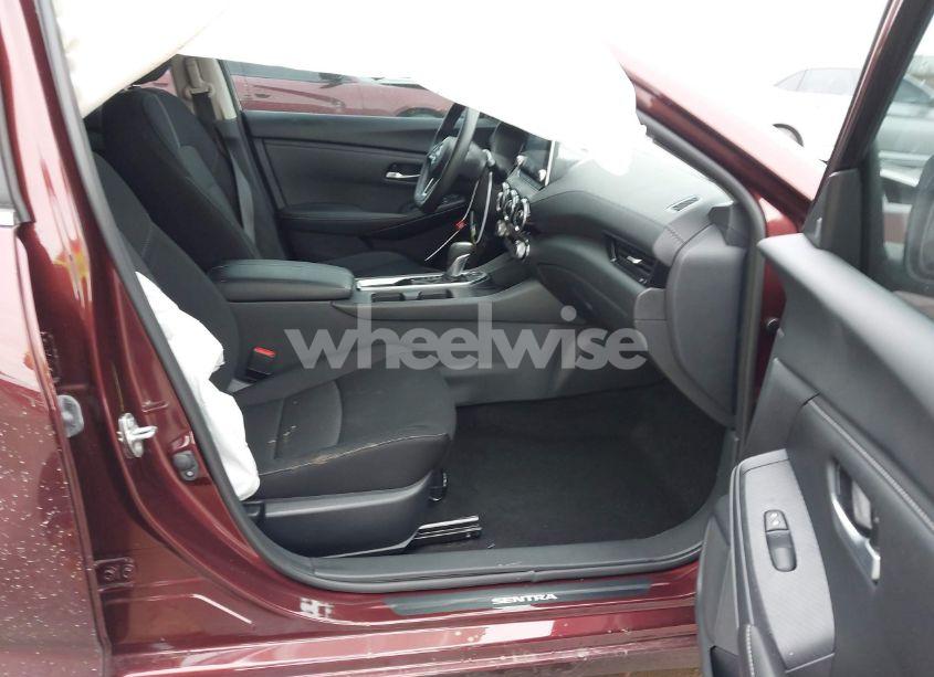 Photo 5 of 2024 Nissan Sentra SV XTRONIC CVT (VIN 3N1AB8CV5RY262851)