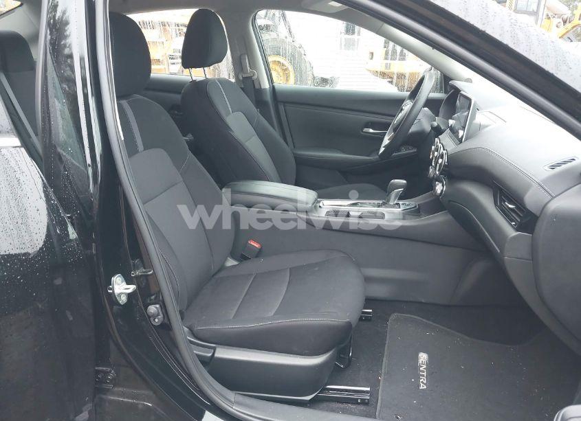 Photo 5 of 2024 Nissan Sentra SV XTRONIC CVT (VIN 3N1AB8CV5RY269699)