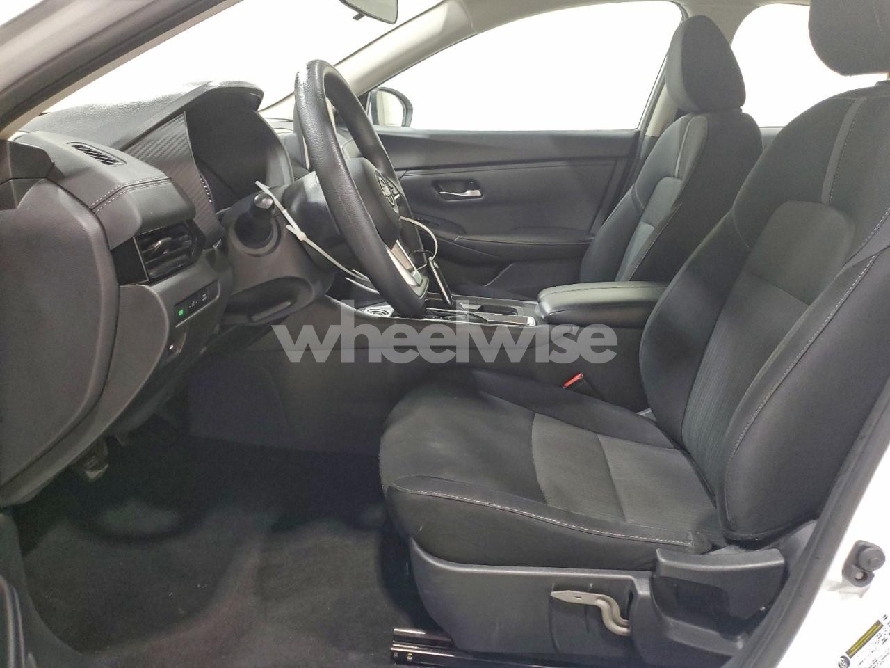 Photo 7 of 2024 NISSAN SENTRA SV (VIN 3N1AB8CV5RY292352)