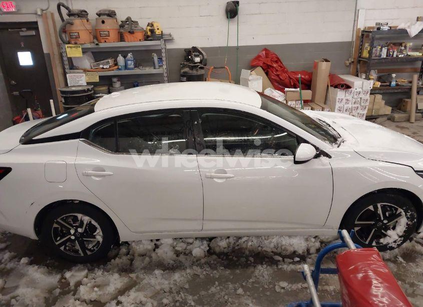 Photo 13 of 2024 Nissan Sentra SV XTRONIC CVT (VIN 3N1AB8CV5RY303284)