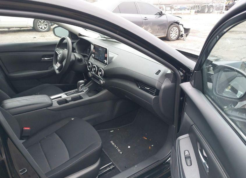 Photo 5 of 2024 Nissan Sentra SV XTRONIC CVT (VIN 3N1AB8CV5RY308789)