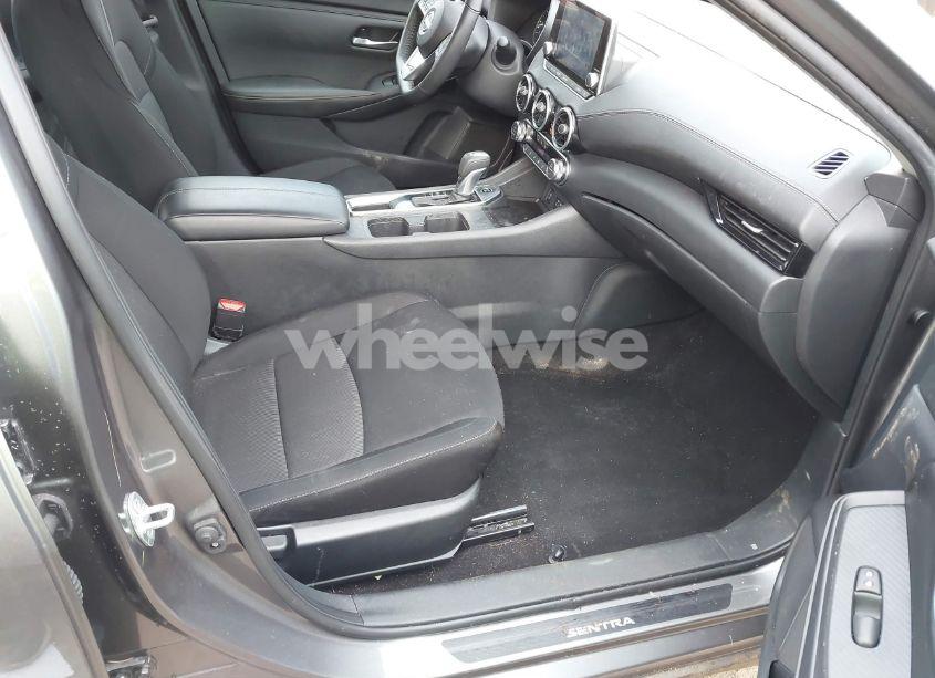 Photo 5 of 2024 Nissan Sentra SV XTRONIC CVT (VIN 3N1AB8CV5RY317329)