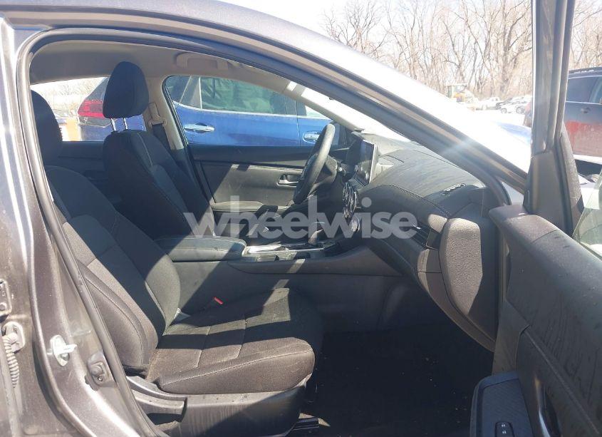 Photo 5 of 2024 Nissan Sentra SV XTRONIC CVT (VIN 3N1AB8CV5RY332977)