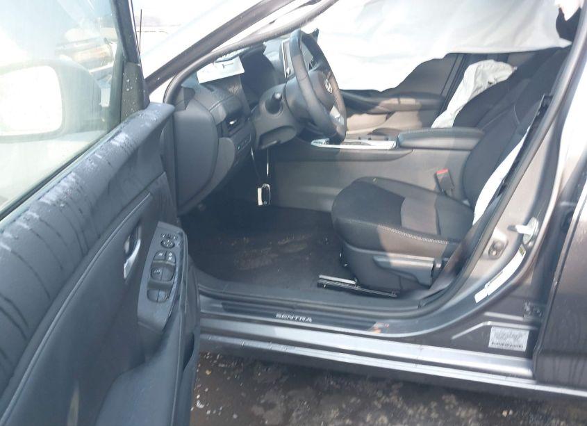 Photo 5 of 2024 Nissan Sentra SV XTRONIC CVT (VIN 3N1AB8CV5RY336625)