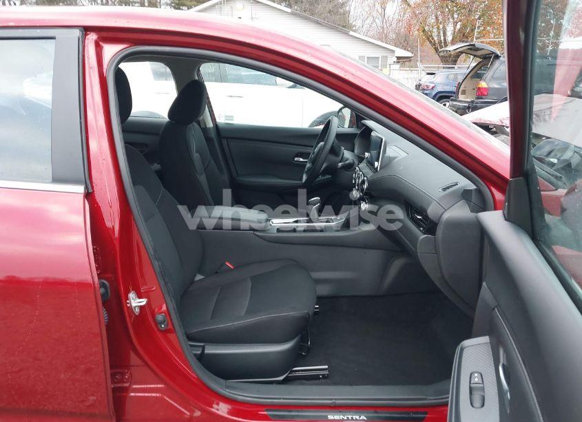 Photo 5 of 2024 Nissan Sentra SV XTRONIC CVT (VIN 3N1AB8CV5RY347303)