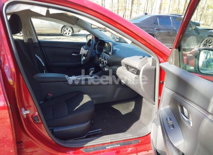 Photo 5 of 2024 Nissan Sentra SV XTRONIC CVT (VIN 3N1AB8CV5RY370841)