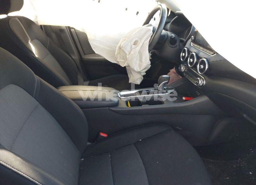 Photo 5 of 2020 Nissan Sentra SV XTRONIC CVT (VIN 3N1AB8CV6LY289547)