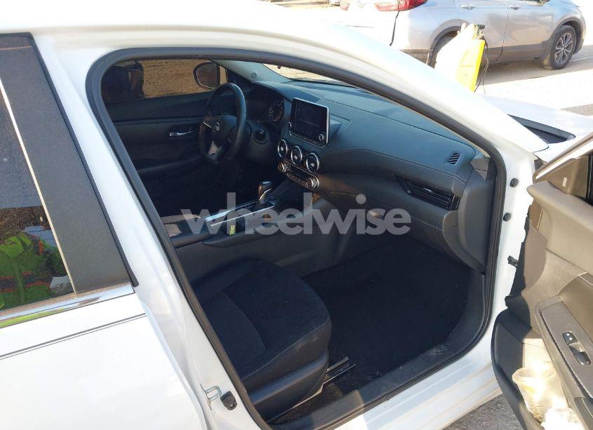 Photo 5 of 2021 Nissan Sentra SV XTRONIC CVT (VIN 3N1AB8CV6MY228197)