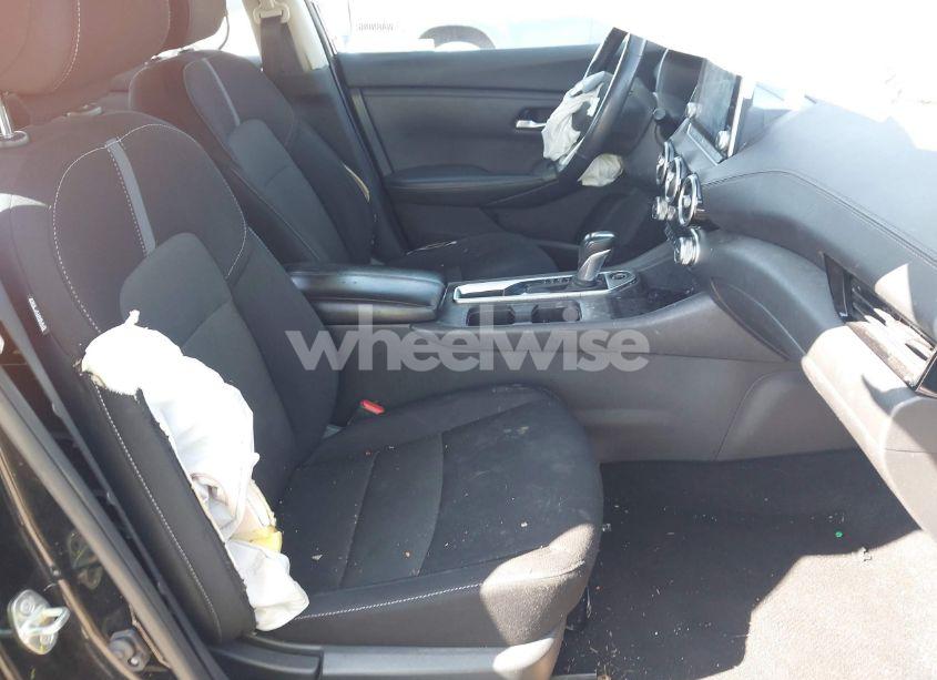 Photo 5 of 2022 Nissan Sentra SV XTRONIC CVT (VIN 3N1AB8CV6NY215788)