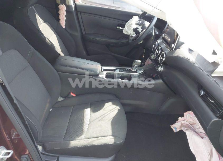 Photo 5 of 2022 Nissan Sentra SV XTRONIC CVT (VIN 3N1AB8CV6NY225009)