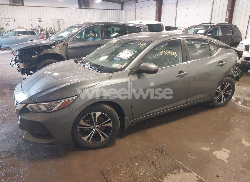 Photo 2 of 2022 Nissan Sentra SV XTRONIC CVT (VIN 3N1AB8CV6NY236060)