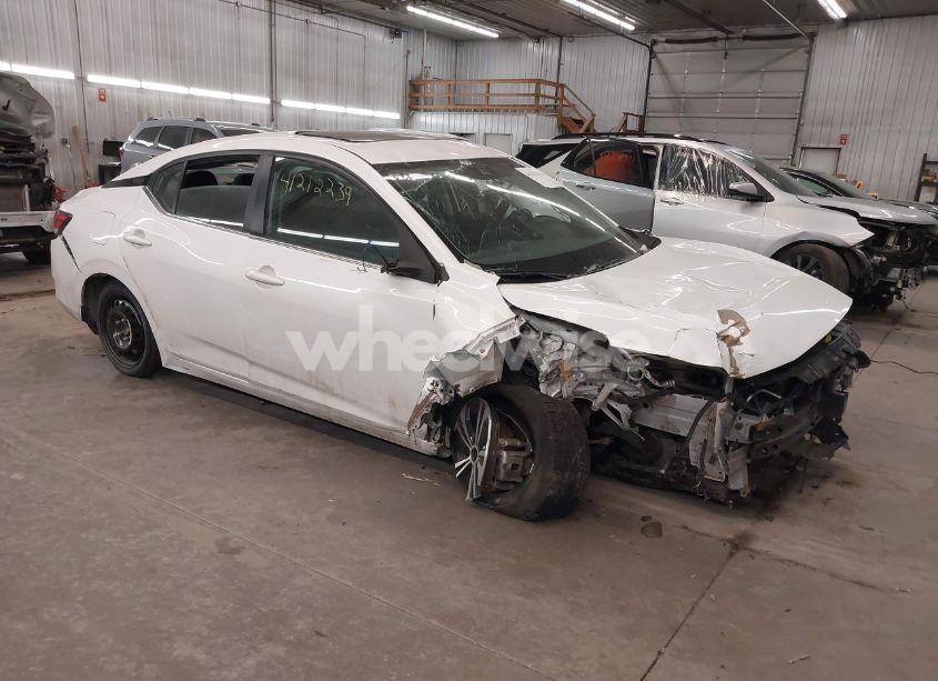 2022 Nissan Sentra SV XTRONIC CVT (VIN 3N1AB8CV6NY244580) main photo