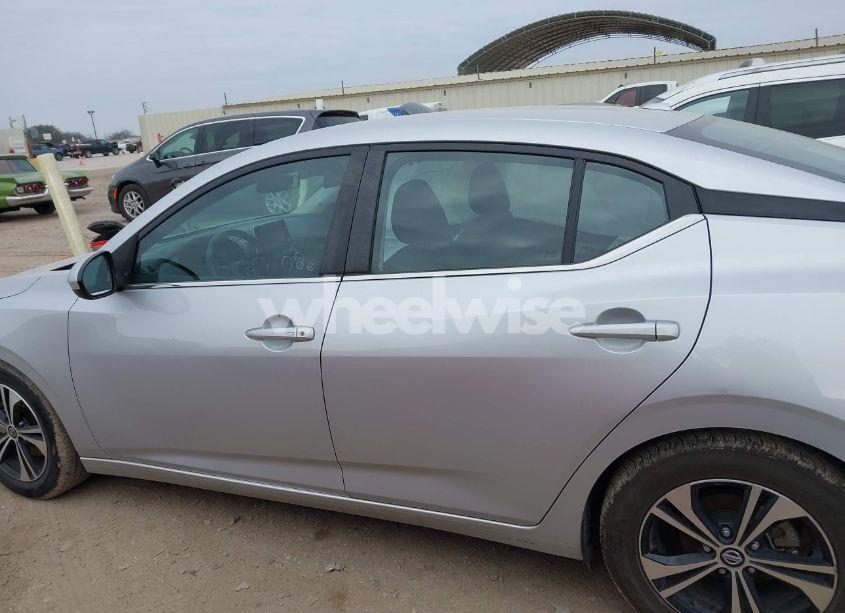 Photo 14 of 2022 Nissan Sentra SV XTRONIC CVT (VIN 3N1AB8CV6NY254428)