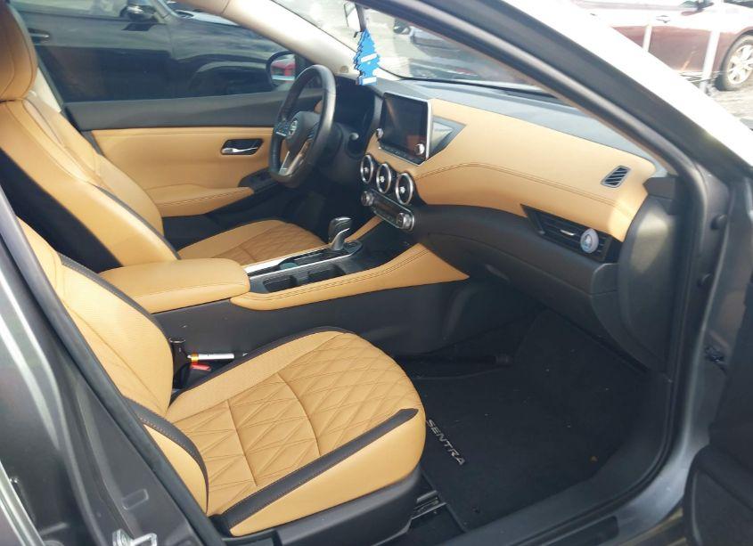 Photo 5 of 2022 Nissan Sentra SV XTRONIC CVT (VIN 3N1AB8CV6NY262190)