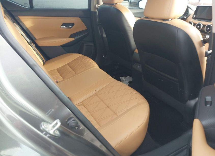 Photo 8 of 2022 Nissan Sentra SV XTRONIC CVT (VIN 3N1AB8CV6NY262190)